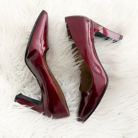 STUART WEITZMAN | - Picture 1 of 5